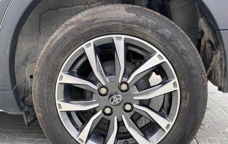 Toyota Yaris XP150 рестайлинг, 2022 год, 1 045 000 рублей, 16 фотография