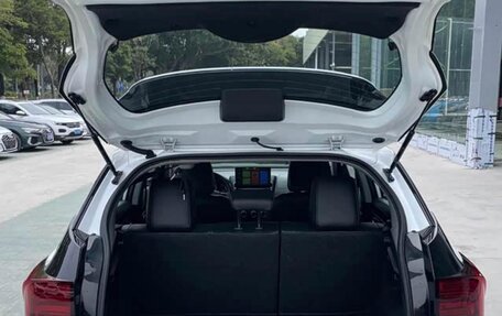 Toyota Yaris XP150 рестайлинг, 2022 год, 1 045 000 рублей, 15 фотография