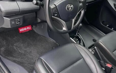 Toyota Yaris XP150 рестайлинг, 2022 год, 1 045 000 рублей, 20 фотография