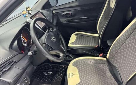 Toyota Yaris XP150 рестайлинг, 2022 год, 1 030 000 рублей, 9 фотография