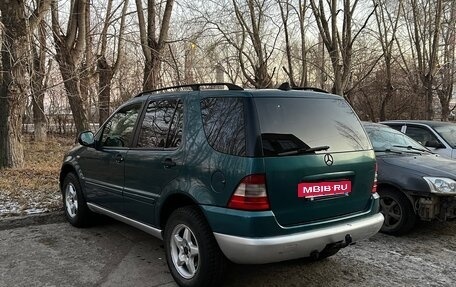 Mercedes-Benz M-Класс, 1998 год, 550 000 рублей, 3 фотография