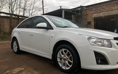 Chevrolet Cruze II, 2013 год, 850 000 рублей, 1 фотография