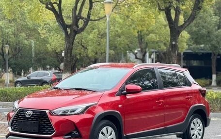 Toyota Yaris XP150 рестайлинг, 2022 год, 1 340 000 рублей, 1 фотография