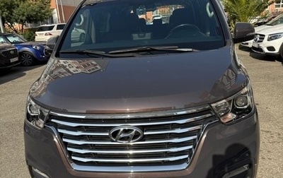 Hyundai Grand Starex Grand Starex I рестайлинг 2, 2020 год, 4 500 000 рублей, 1 фотография