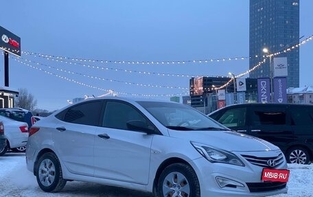 Hyundai Solaris II рестайлинг, 2014 год, 850 000 рублей, 1 фотография