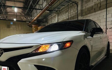 Toyota Camry, 2021 год, 3 390 000 рублей, 4 фотография