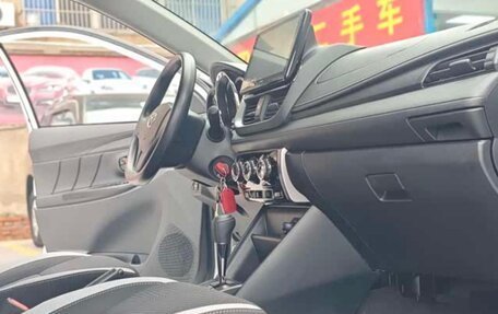 Toyota Yaris XP150 рестайлинг, 2022 год, 1 080 000 рублей, 14 фотография