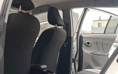 Toyota Yaris XP150 рестайлинг, 2022 год, 1 080 000 рублей, 11 фотография