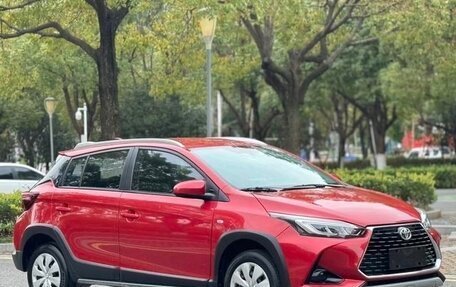 Toyota Yaris XP150 рестайлинг, 2022 год, 1 340 000 рублей, 3 фотография