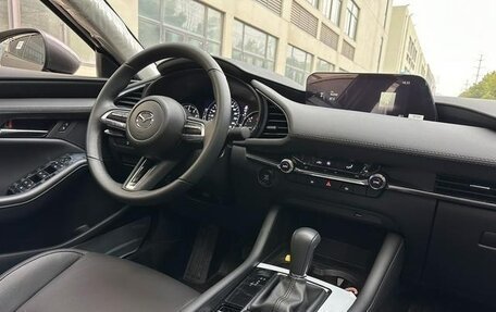 Mazda 3, 2023 год, 1 850 002 рублей, 11 фотография