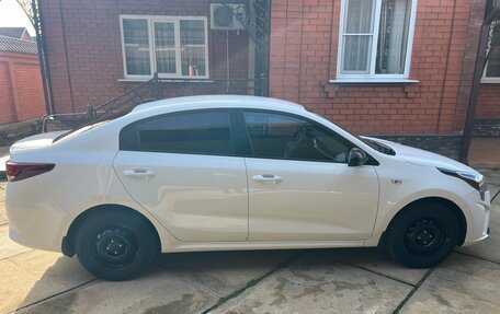 KIA Rio IV, 2020 год, 1 450 000 рублей, 4 фотография