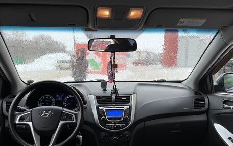 Hyundai Solaris II рестайлинг, 2013 год, 780 000 рублей, 6 фотография