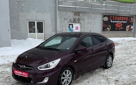 Hyundai Solaris II рестайлинг, 2013 год, 780 000 рублей, 2 фотография