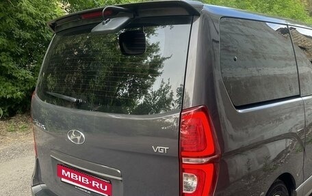 Hyundai Grand Starex Grand Starex I рестайлинг 2, 2020 год, 4 500 000 рублей, 8 фотография