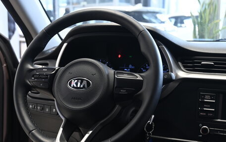 KIA Rio IV, 2021 год, 1 645 000 рублей, 10 фотография