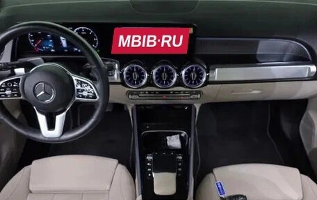 Mercedes-Benz GLB, 2022 год, 2 222 030 рублей, 6 фотография
