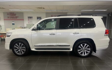 Toyota Land Cruiser 200, 2016 год, 7 150 000 рублей, 2 фотография