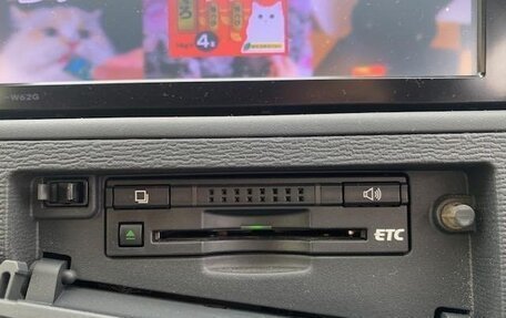 Toyota ISis I, 2016 год, 1 174 000 рублей, 26 фотография