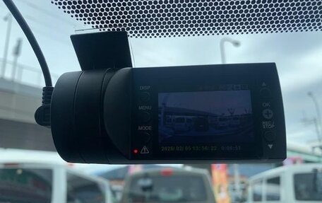 Toyota ISis I, 2016 год, 1 174 000 рублей, 25 фотография