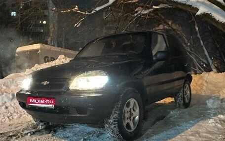 Chevrolet Niva I рестайлинг, 2003 год, 200 000 рублей, 1 фотография