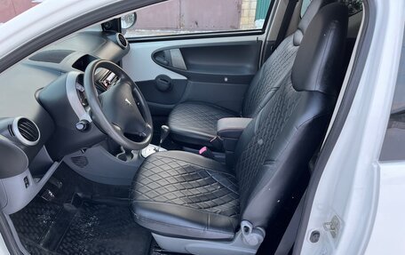 Peugeot 107 I рестайлинг, 2010 год, 525 000 рублей, 8 фотография