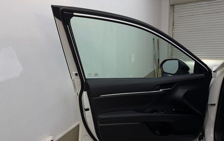 Toyota Camry, 2018 год, 2 300 000 рублей, 10 фотография