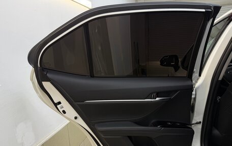 Toyota Camry, 2018 год, 2 300 000 рублей, 13 фотография