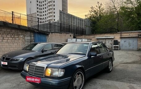 Mercedes-Benz E-Класс, 1992 год, 200 000 рублей, 2 фотография