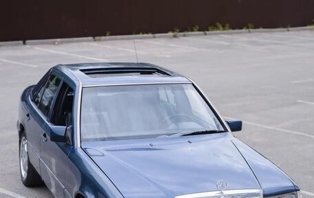 Mercedes-Benz E-Класс, 1992 год, 200 000 рублей, 9 фотография