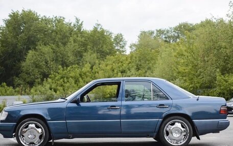 Mercedes-Benz E-Класс, 1992 год, 200 000 рублей, 7 фотография