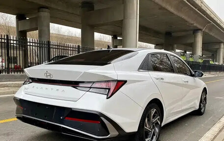 Hyundai Elantra, 2023 год, 1 840 002 рублей, 6 фотография