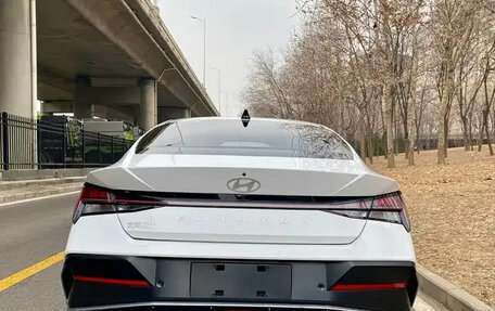 Hyundai Elantra, 2023 год, 1 840 002 рублей, 5 фотография