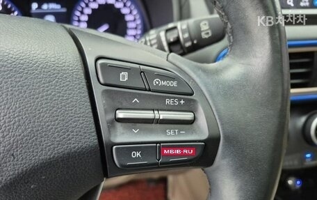 Hyundai Kona I, 2022 год, 1 560 000 рублей, 14 фотография