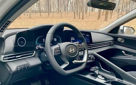 Hyundai Elantra, 2023 год, 1 840 002 рублей, 12 фотография