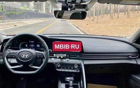 Hyundai Elantra, 2023 год, 1 840 002 рублей, 18 фотография