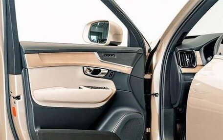 Volvo XC90 II рестайлинг, 2025 год, 9 300 000 рублей, 10 фотография