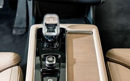Volvo XC90 II рестайлинг, 2025 год, 9 300 000 рублей, 16 фотография
