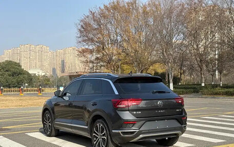 Volkswagen T-Roc I, 2022 год, 1 920 001 рублей, 6 фотография