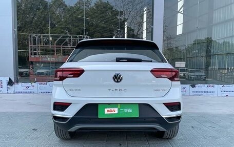 Volkswagen T-Roc I, 2022 год, 1 700 000 рублей, 6 фотография