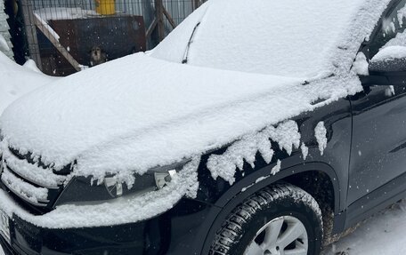 Volkswagen Tiguan I, 2013 год, 830 000 рублей, 2 фотография