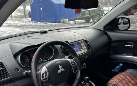 Mitsubishi Outlander III рестайлинг 3, 2007 год, 1 200 000 рублей, 7 фотография