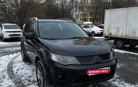 Mitsubishi Outlander III рестайлинг 3, 2007 год, 1 200 000 рублей, 2 фотография