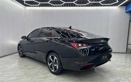 Hyundai Elantra, 2022 год, 1 580 000 рублей, 4 фотография