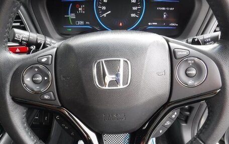 Honda Vezel, 2014 год, 1 074 000 рублей, 12 фотография