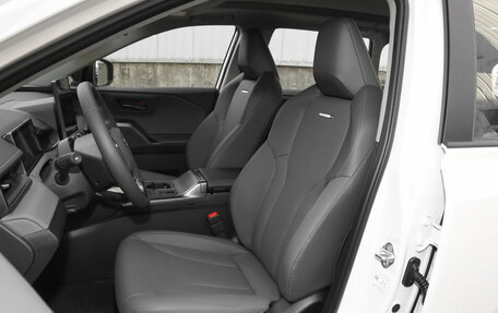 Toyota RAV4, 2026 год, 4 150 000 рублей, 8 фотография