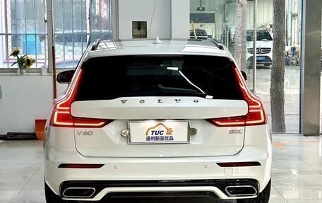 Volvo V60 II, 2025 год, 5 600 000 рублей, 3 фотография