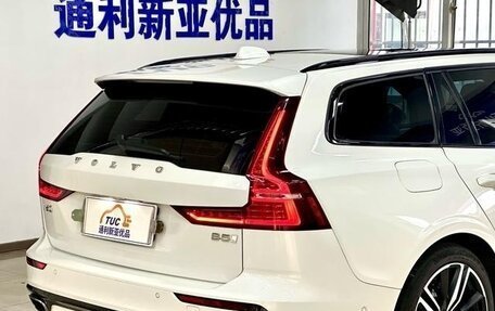 Volvo V60 II, 2025 год, 5 600 000 рублей, 6 фотография