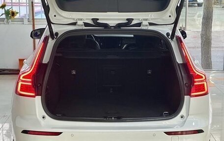 Volvo V60 II, 2025 год, 5 600 000 рублей, 22 фотография