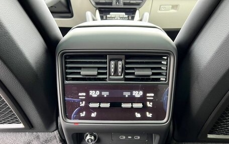 Porsche Cayenne III, 2025 год, 17 950 000 рублей, 39 фотография