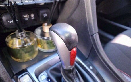 Hyundai Veloster II, 2018 год, 1 200 009 рублей, 11 фотография